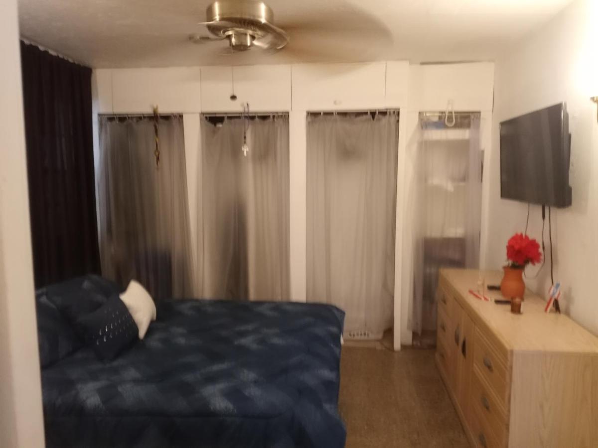 Figueroa Guest Rooms In Country Club San Juan Luaran gambar